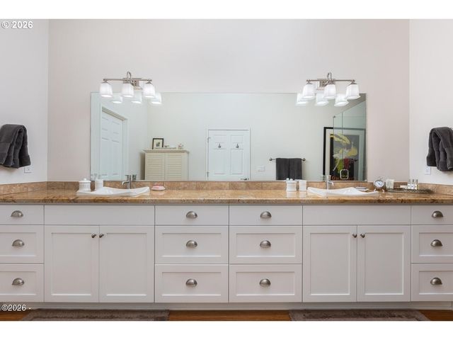 1004 Sw 10th Place, Lincoln City, OR 97367