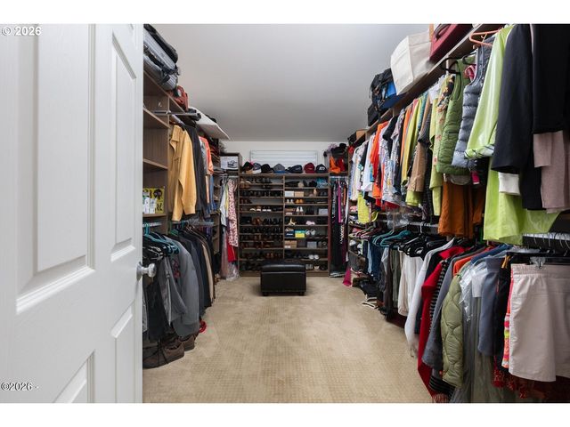 1004 Sw 10th Place, Lincoln City, OR 97367
