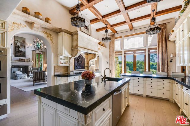 1550 Amalfi Drive, Pacific Palisades (los Angeles), CA 90272