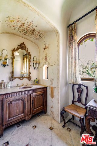 1550 Amalfi Drive, Pacific Palisades (los Angeles), CA 90272