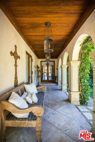 1550 Amalfi Drive, Pacific Palisades (los Angeles), CA 90272