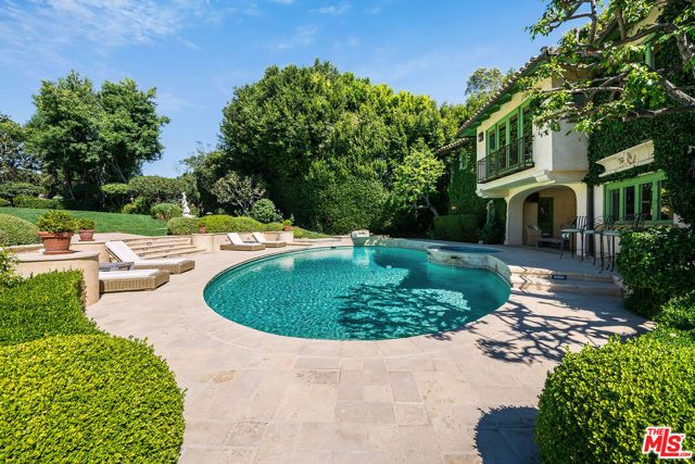 1550 Amalfi Drive, Pacific Palisades (los Angeles), CA 90272