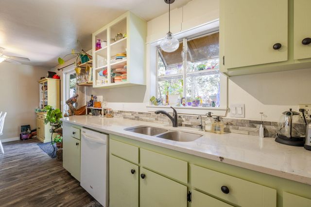 835 SE Polaris Court, Bend, OR 97702