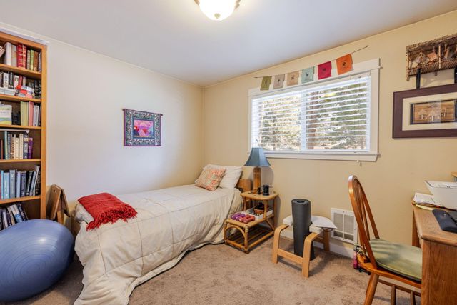 835 SE Polaris Court, Bend, OR 97702