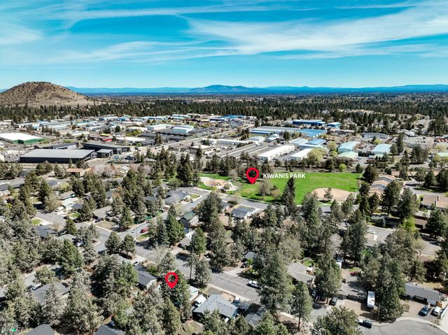 835 SE Polaris Court, Bend, OR 97702