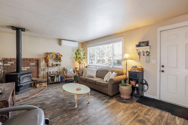 835 SE Polaris Court, Bend, OR 97702