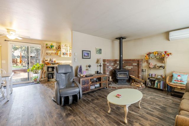 835 SE Polaris Court, Bend, OR 97702