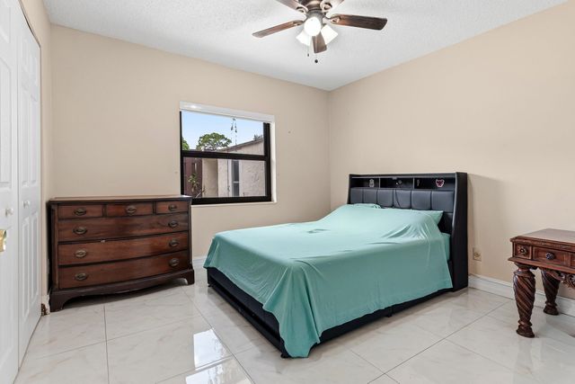 1875 Abbey Road, West Palm Beach, FL 33415