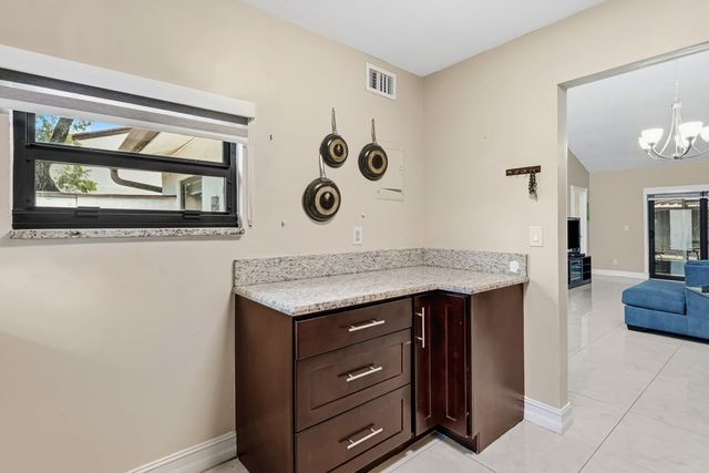 1875 Abbey Road, West Palm Beach, FL 33415