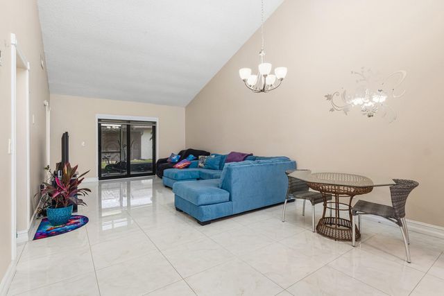 1875 Abbey Road, West Palm Beach, FL 33415