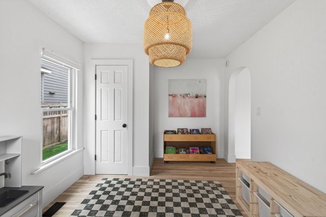 3848 37th Avenue S, Minneapolis, MN 55406