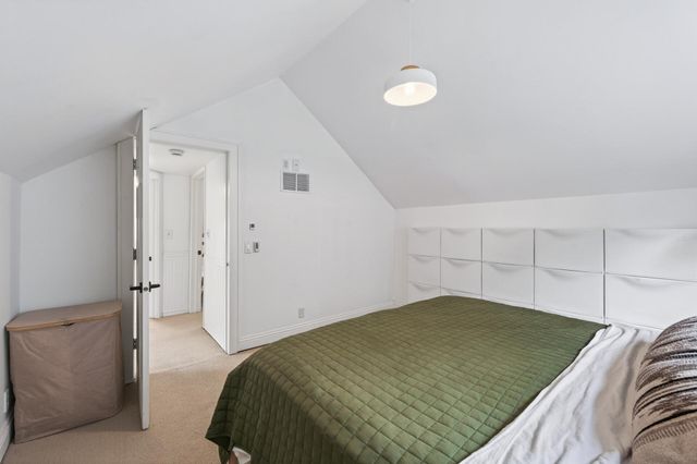 3848 37th Avenue S, Minneapolis, MN 55406