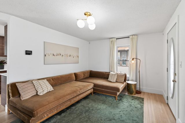 3848 37th Avenue S, Minneapolis, MN 55406