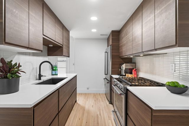 3848 37th Avenue S, Minneapolis, MN 55406