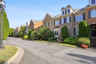 594 PARKSIDE VILLAGE NW Way, Marietta, GA 30060