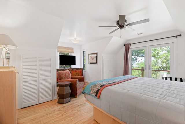 218 E Huron Avenue, Folly Beach, SC 29439