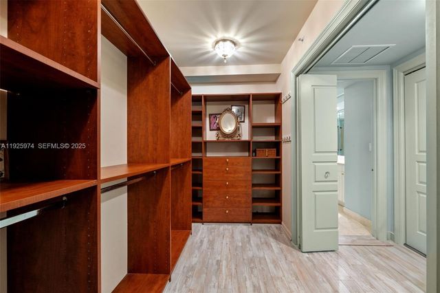 3201 NE 183rd St 1107, Aventura, FL 33160