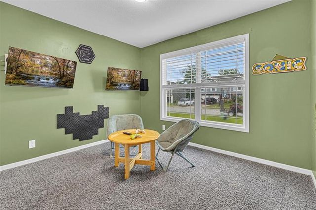 20802 Copper Creek Drive, Peculiar, MO 64078