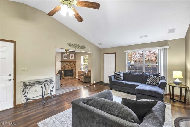 2703 Shakespeare Lane, Avon, OH 44011