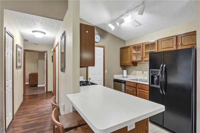 2703 Shakespeare Lane, Avon, OH 44011