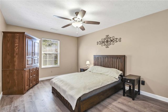 2703 Shakespeare Lane, Avon, OH 44011