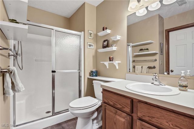 2703 Shakespeare Lane, Avon, OH 44011