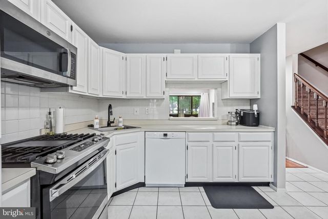 78 SUSSEX PL, Absecon, NJ 08205