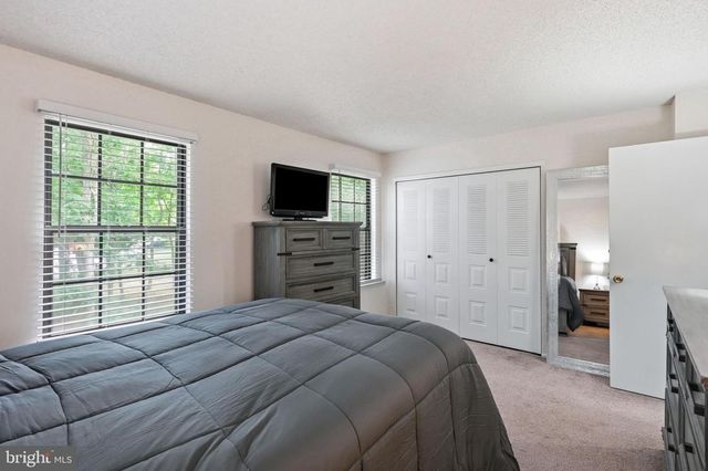 78 SUSSEX PL, Absecon, NJ 08205