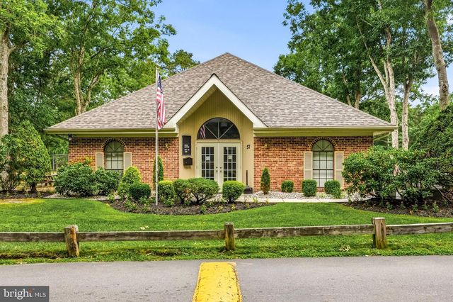 78 SUSSEX PL, Absecon, NJ 08205