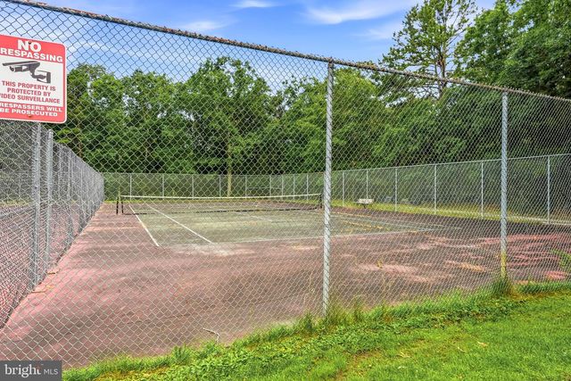 78 SUSSEX PL, Absecon, NJ 08205