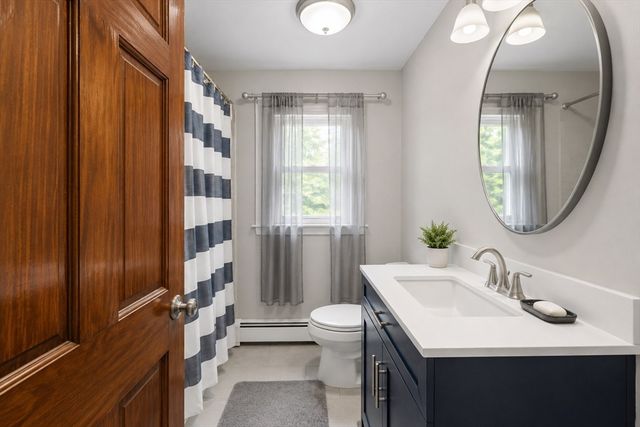 165 King Philip St, Weymouth, MA 02190