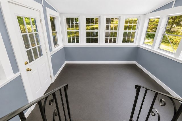 165 King Philip St, Weymouth, MA 02190