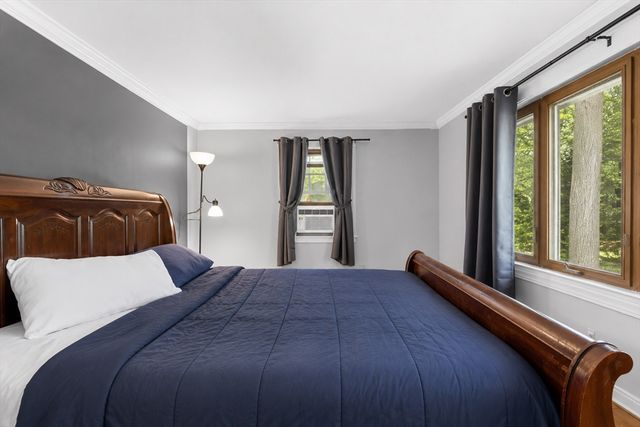 165 King Philip St, Weymouth, MA 02190