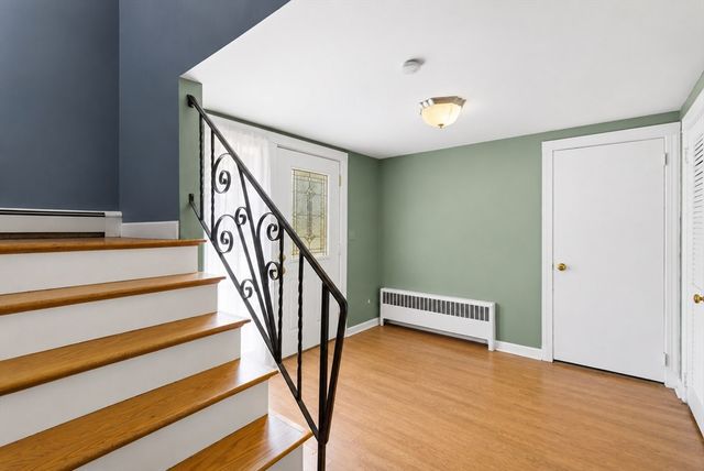 165 King Philip St, Weymouth, MA 02190