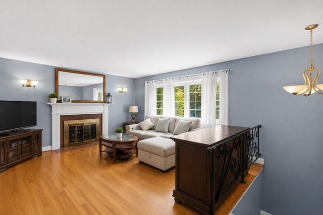 165 King Philip St, Weymouth, MA 02190