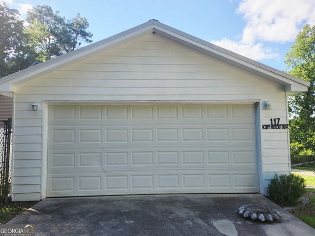 117 N Hickory Drive, Jackson, GA 30233