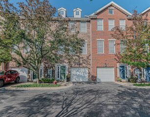 1653 Church Street, Evanston, IL 60201