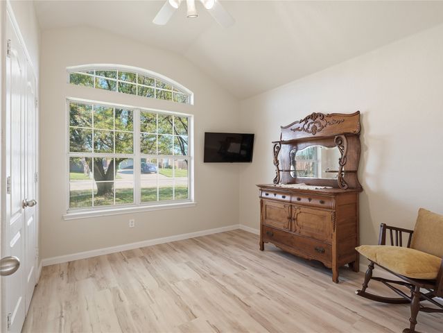 420 Stirling Road, Rhome, TX 76078