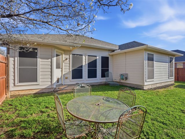 420 Stirling Road, Rhome, TX 76078