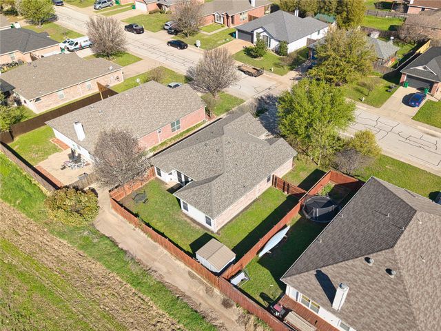 420 Stirling Road, Rhome, TX 76078