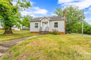 117 North Street, Morganton, NC 28655