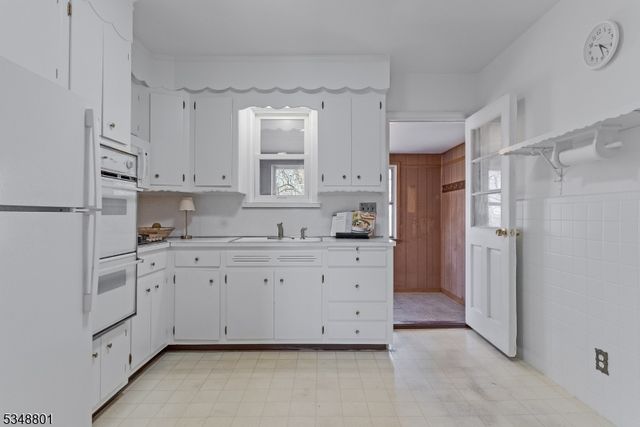 835 Mountain Ave, New Providence Boro, NJ 07922