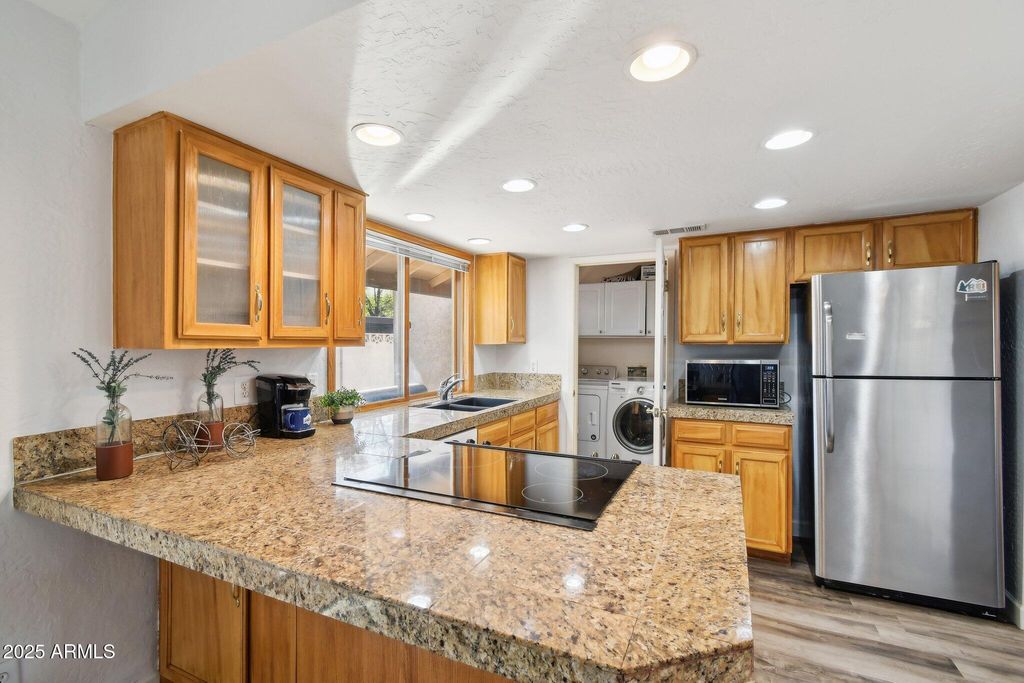 4530 W CONTINENTAL Drive, Glendale, AZ 85308