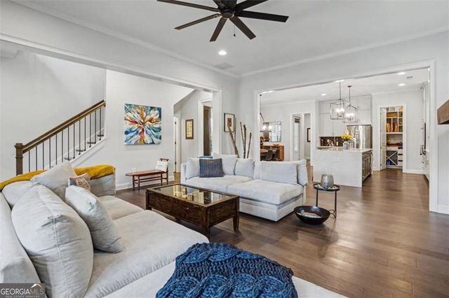 6630 Thicket Aly, Alpharetta, GA 30005