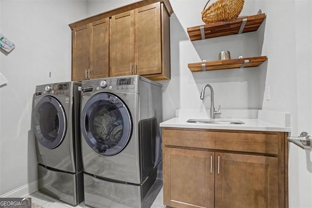 6630 Thicket Aly, Alpharetta, GA 30005