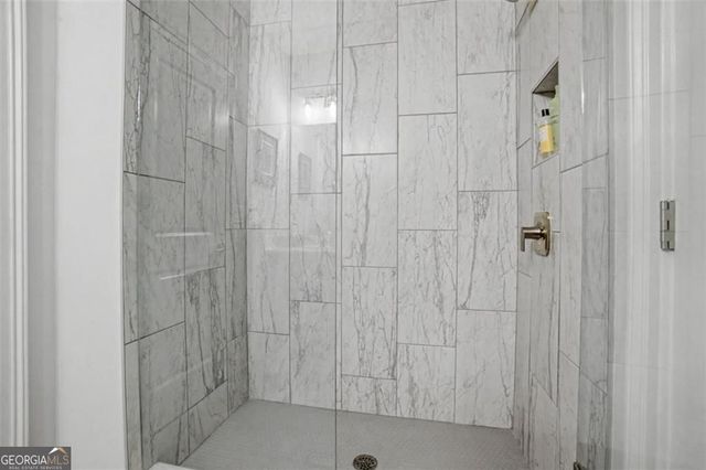 6630 Thicket Aly, Alpharetta, GA 30005