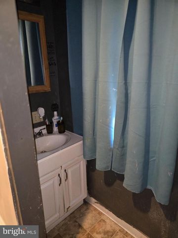 631 DUNKLE ST, Harrisburg, PA 17104