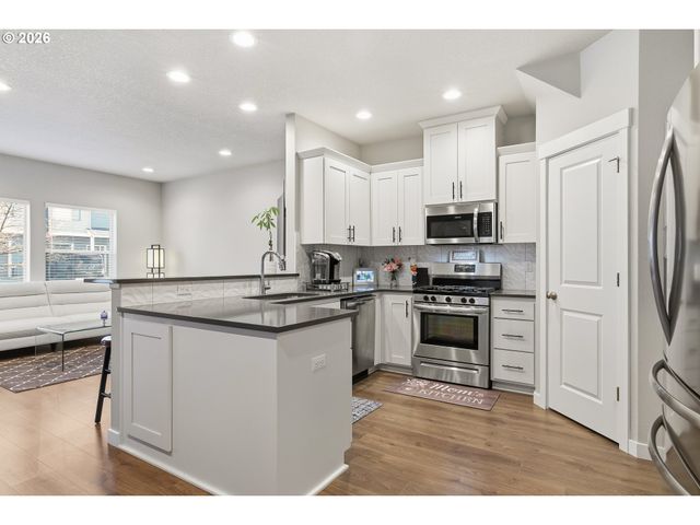 12685 Se ZION St, Damascus, OR 97089