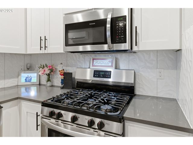 12685 Se ZION St, Damascus, OR 97089