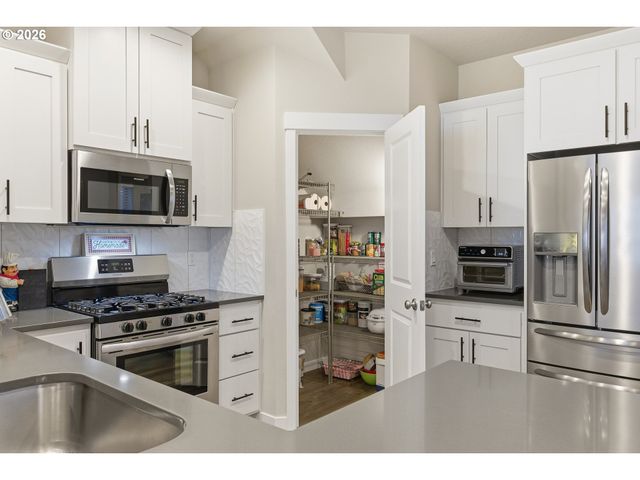 12685 Se ZION St, Damascus, OR 97089